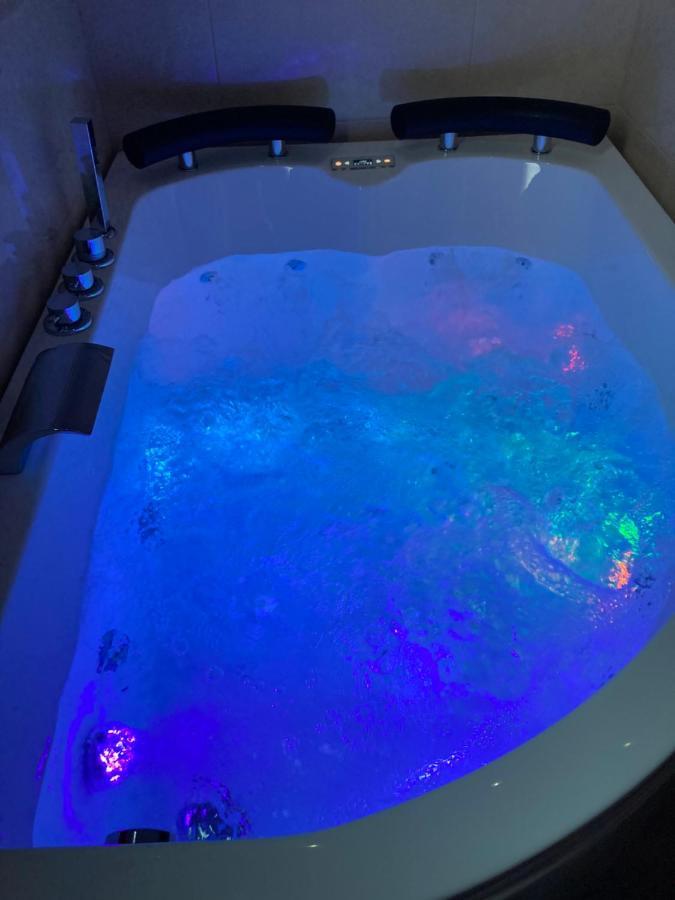 B&B La Reggia Di Rihanna Spa Caserta Zewnętrze zdjęcie