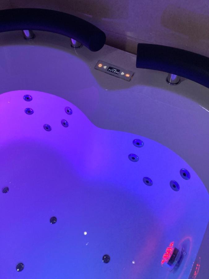 B&B La Reggia Di Rihanna Spa Caserta Zewnętrze zdjęcie