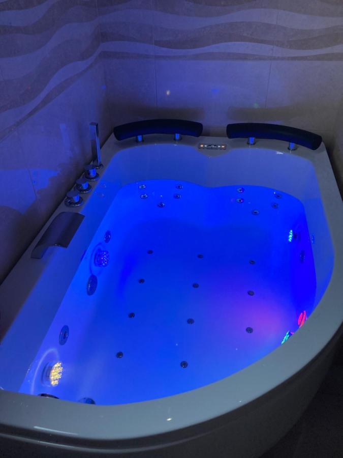 B&B La Reggia Di Rihanna Spa Caserta Zewnętrze zdjęcie